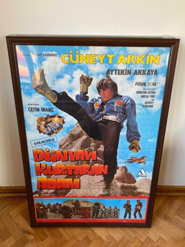 Dünyayı Kurtaran Adam Orijinal Film Afişi 1982 | Cüneyt Arkın, Aytekin Akkaya, Füsun Uçar, Hüseyin Peyda, Hikmet Taşdemir, Necla Fide