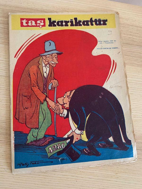 TAŞ KARİKATÜR | SAYI: 19 | KAPAK: RATİP TAHİR | 18 ŞUBAT 1959 | Mebus Maaşları 4280 lira oldu, Fakir Seçmene Allah ömürler versin
