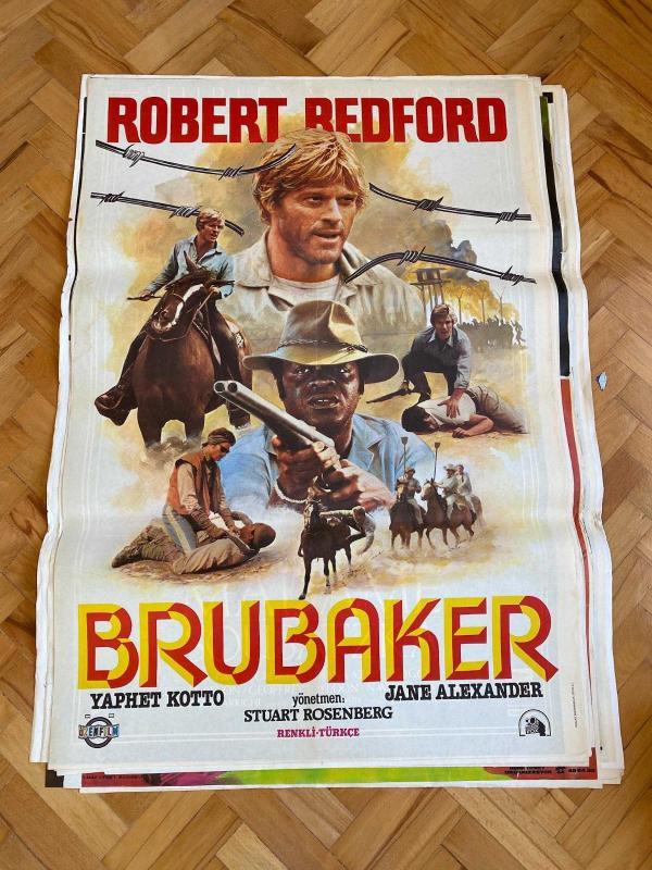 BRUBAKER FİLMİNİN AFİŞİ OYUNCULAR: ROBERT REDFORD, YAPHET KOTTO, JANE ALEXANDER YÖNETMEN: STUART ROSENBERG