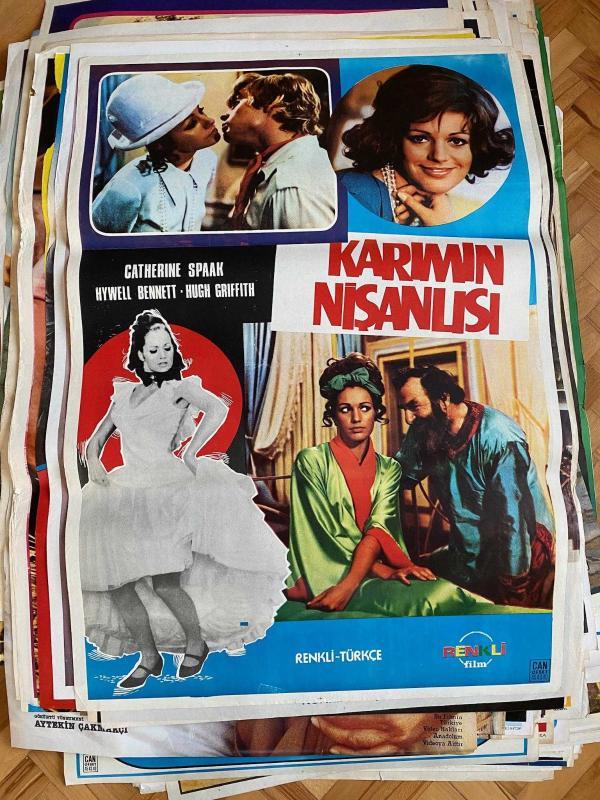 KARIMIN NİŞANLISI FİLMİNİN AFİŞİ OYNAYANLAR: CATHERINE SPAAK, HYWELL BENNETT, HUGH GRIFFITH