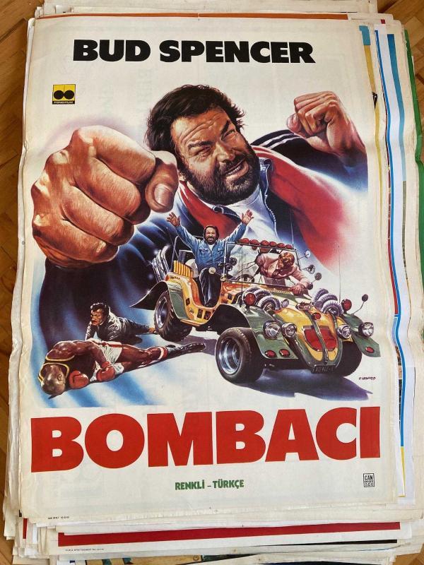 BOMBACI FİLMİNİN AFİŞİ OYNAYANLAR: BUD SPENCER
