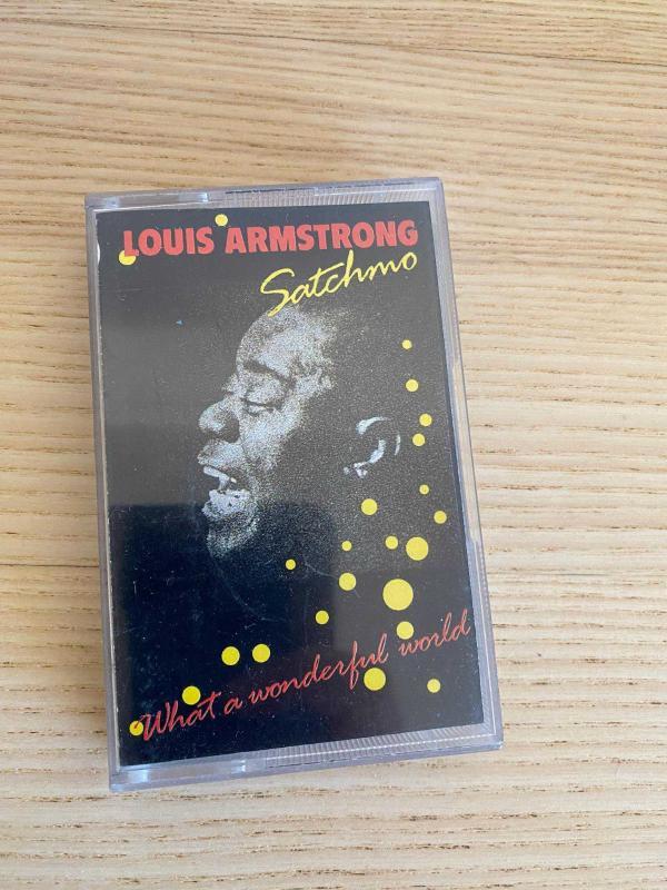 LOUIS ARMSTRONG SATCHMO -WHAT A WONDERFUL WORLD (KASET)