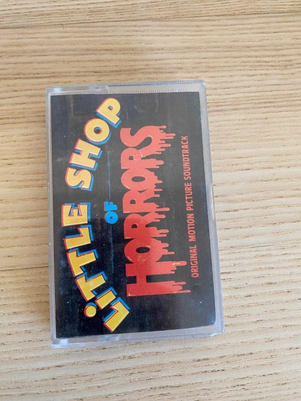 Howard Ashman And Alan Menken - Little Shop Of Horrors - Original Motion Picture Soundtrack Label: Geffen Records - M5G 24125