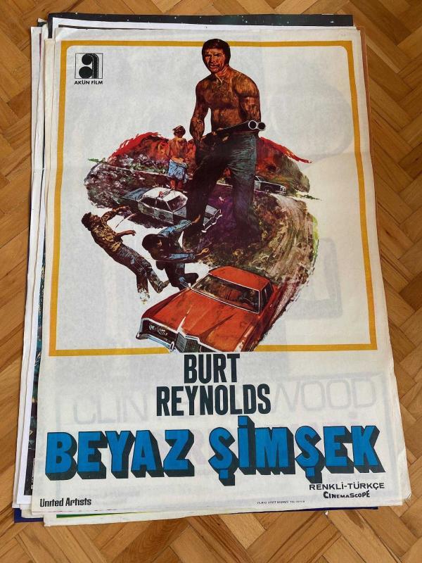 BEYAZ ŞİMŞEK FİLMİNİN AFİŞİ OYNAYANLAR: BURT REYNOLDS