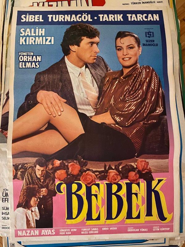 BEBEK FİLMİNİN AFİŞİ OYNAYANLAR: SİBEL TURNAGÖL, TARIK TARCAN, SALİH KIRMIZI