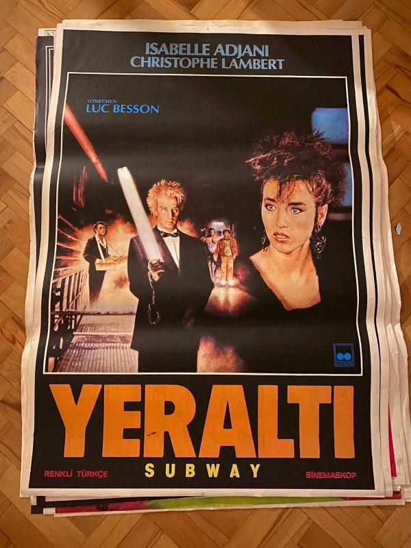 YERALTI - SUBWAY FİLMİNİN AFİŞİ OYNAYANLAR: ISABELLE ADJANI, CHRISTOPHER LAMBERT YÖNETMEN: LUC BESSON