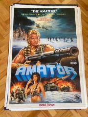 AMATÖR FİLMİNİN AFİŞİ OYNAYANLAR: JOHN SAVAGE, CHRISTOPHER PLUMMER, MARTHE KELLER YÖNETMEN: CHARLES JARROT