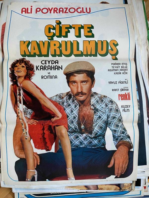 Çifte Kavrulmuş Film Afişi - Ali Poyrazoğlu, Ceyda Karahan, Romina