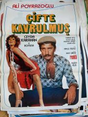 Çifte Kavrulmuş Film Afişi - Ali Poyrazoğlu, Ceyda Karahan, Romina