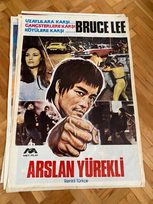 ARSLAN YÜREKLİ - BRUCE LEE FİLM AFİŞİ | Uzaylılara Karşı, Gangsterlere Karşı, Kötülere Karşı... Kült Afiş