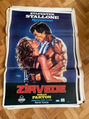 ZİRVEDE FİLMİNİN AFİŞİ OYNAYANLAR: SYLVESTER STALLONE, DOLLY PARTON YÖNETMEN: BOB CLARK