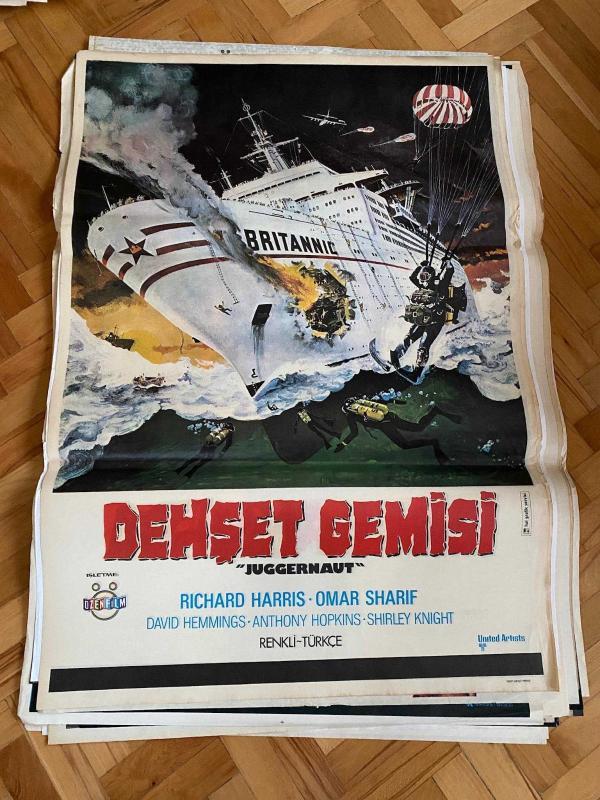 DEHŞET GEMİSİ ''JUGGERNAUT'' FİLMİNİN AFİŞİ OYNAYANLAR: RICHARD HARRIS, OMAR SHARIF, DAVID HEMMINGS, ANTHONY HOPKINS, SHIRLEY KNIGHT