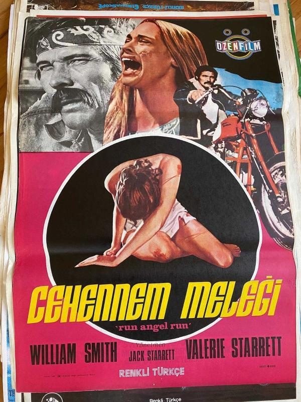 CEHENNEM MELEĞİ FİLMİNİN AFİŞİ - VALERIE STARRETT