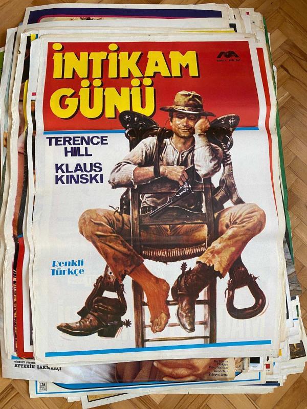 İNTİKAM GÜNÜ FİLMİNİN AFİŞİ OYNAYANLAR: TERENCE HILL, KLAUS KINSKI