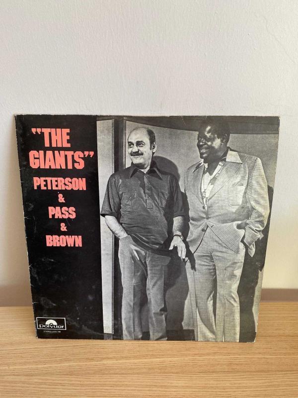 Oscar Peterson & Joe Pass & Ray Brown - The Giants |  Polydor Türkiye Baskı 2310-796 | 1977 | Jazz