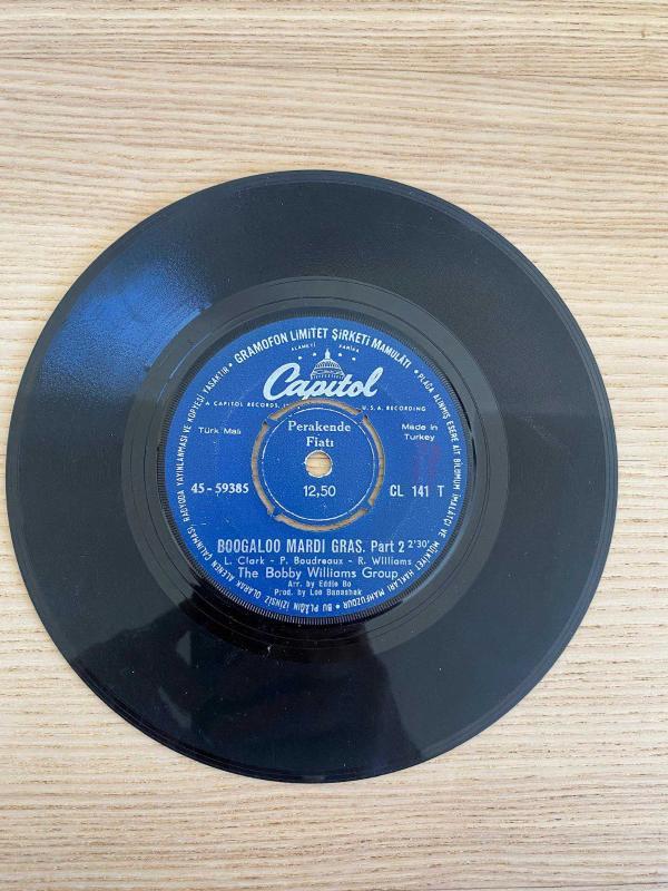 The Bobby Williams Group - Boogaloo Mardi Gras Part I - Part II | Capitol Records CL 141 T | Türkiye Baskı | Funk / Soul
