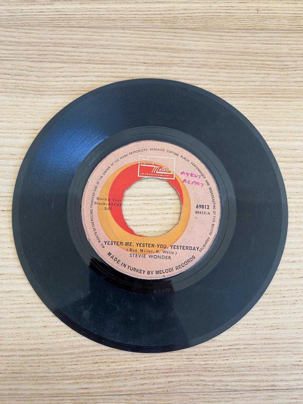 Stevie Wonder - Yester-Me, Yester-You, Yesterday / I'd Be A Fool Right Now | Tamla Motown 69812 | Türkiye Baskı 1969 | Funk / Soul