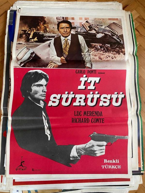 İT SÜRÜSÜ FİLMİNİN AFİŞİ OYNAYANLAR: LUC MERENDA, RICHARD CONTE