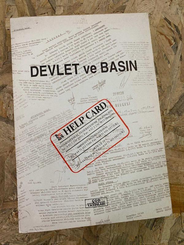 DEVLET VE BASIN | METİN AKSOY İMZALI İTHAFLI