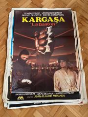 KARGAŞA FİLMİNİN AFİŞİ OYNAYANLAR: ROBIN RENUCCI, VERONIQUE GENEST, GERARD DESARTHE, MICHEL CONSTANTIN YÖNETMEN: JEAN-CLAUDE MISSIAEN