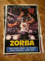 ZORBA FİLMİNİN AFİŞİ OYNAYANLAR: JOHN ETHAN WAYNE, BO SVENSON, ERNEST BORGNINE, HENRY SILVA